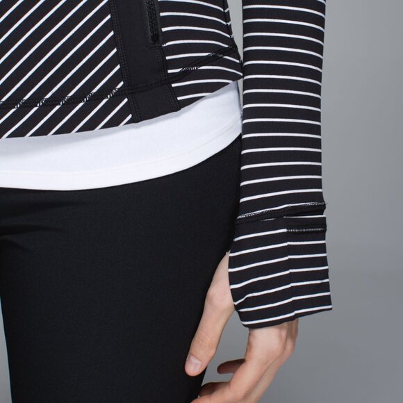 Lululemon Define Jacket Parallel Stripe Black White / Black SIZE 4 - Picture 4 of 9